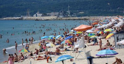 Над 2,5 млн. туристи са избрали България от началото на май