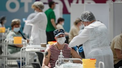 Близо 23 000 нови случаи на COVID-19 в Русия