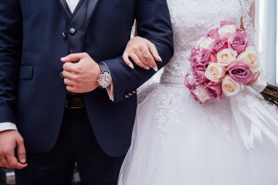 Гор-чи-во: Младоженци натръшкаха сватбарите с Covid