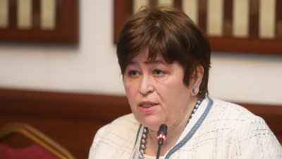 Балтова: Вече има болни в карантинните хотели по морето