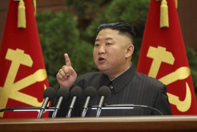 КНДР предупреди за изстрелване на балистични ракети