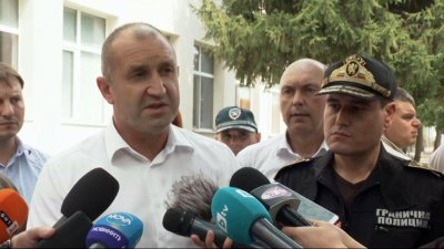 Пратиха жандармерията на границата, военни са в готовност