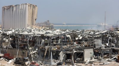 Цистерна погуби над 20 след експлозия в Ливан