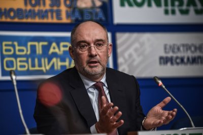 Петър Величков: Михайлов е злоупотребил със служебно положение