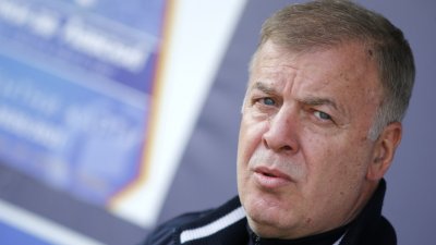 Наско се прави на ударен: Ще обсъдим оставката на Живко Миланов