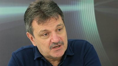 Симидчиев: Без мерки и кампания, ни чакат още пикове на Covid