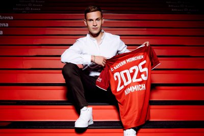 Кимих преподписа с Байерн до 2025