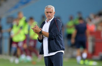 Моу с два рекорда още на старта с Рома