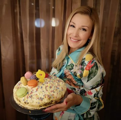 Николета Маданска заряза журналистиката, стана сладкарка