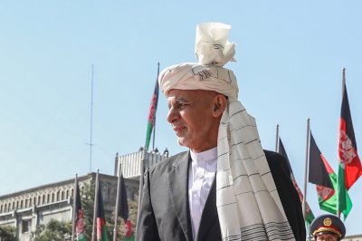 Талибаните няма да преследват Ашраф Гани