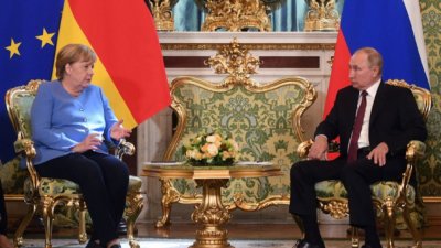 Путин призова световната общност да предотврати "разпадането" на Афганистан