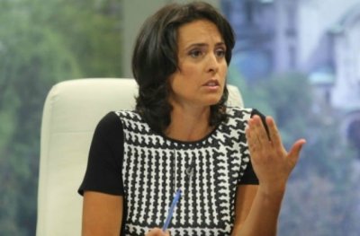 Генка Шикерова: Трябва ли всички да гледат лошо, че да получат ексклузивни привилегии като Слави