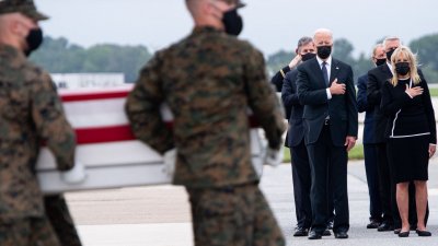 Байдън отдаде почит на загиналите в Афганистан американци