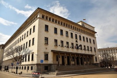 БНБ отчете ръст на кредити и депозити 