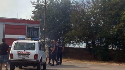 Голям пожар в жилищен квартал в Ямбол