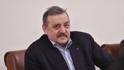 Проф. Кантарджиев в атака: Мерките не са навременни