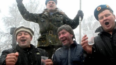 Руснаците вече пият по-малко водка