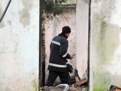 Изгоря къщата на будителя Стою Шишков в Чепеларе