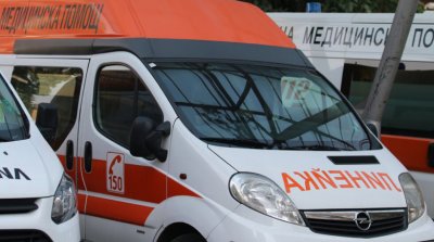 Опит за самоубийство: Млад мъж се хвърли пред кола