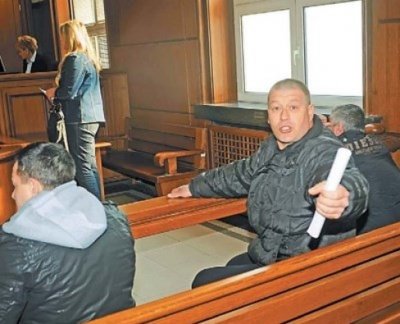 Брутално: Пуснаха на свобода полицая Димчо, изтезавал семейство в Чепинци