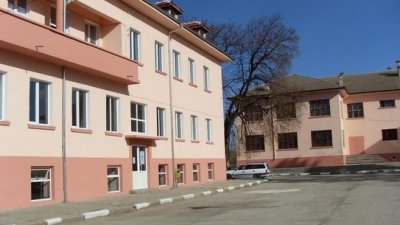Контрабанда: Даскал вари ракия в бивш физкултурен салон на гимназия