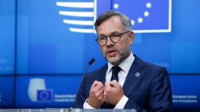 Германия: Спорът за подводниците е шамар за събуждане