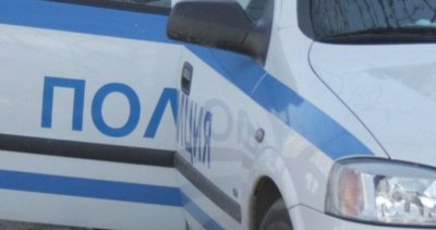 Автомобил причини катастрофа на Е-79, шофьорът избяга