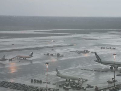 Силна буря наводни летището в Милано