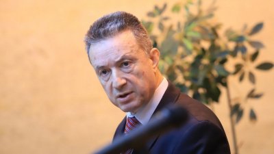 Министър Янаки Стоилов: Не бива да има сътресения при преминаването на Бюрото за защита