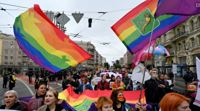 Дипломати поведоха гей парада в Киев