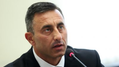 Румен Спецов твърд: Няма да търпим корупция в НАП
