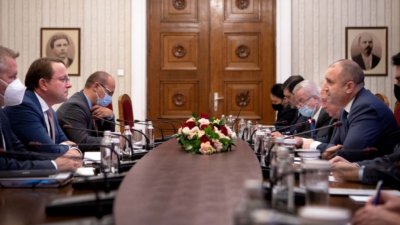 Румен Радев: Диалогът с България ускорява евроинтеграцията на РС Македония