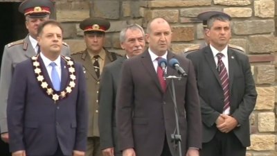 Президентът: От нас зависят свободата и независимостта на родината