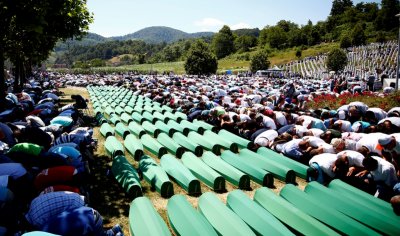 Отбелязват се 24 години от клането в Сребреница