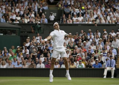 Експресът Федерер записа победа номер 100 на свещената трева и е на 1/2-финал на "Уимбълдън"