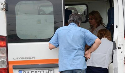 Градски автобус удари на зебра колоездач в Пловдив