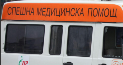 Психично болен нападна съседка с нож, жената е в болница
