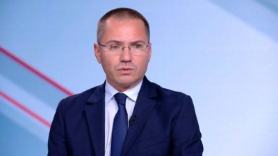 Джамбазки: Не е сигурно, че Каракачанов ще бъде кандидатът на ВМРО за президент