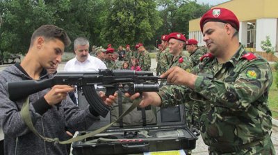 Обявиха 150 места за доброволната казарма 