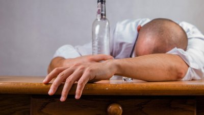 Алкохол менте уби 14 души в Русия