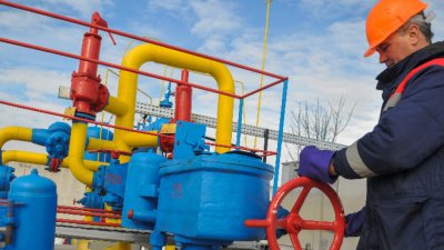 Газът "удари" училища и болници