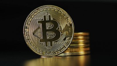 Биткойнът достигна петмесечен връх