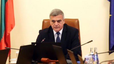 Янев: Затваряме въглищните централи най-рано през 2038 г.