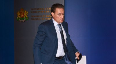 Домусчиев поиска бизнесът да плаща ток колкото гражданите
