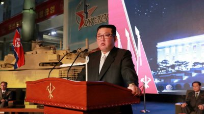 Ким Чен Ун обещава да изгради непобедима армия