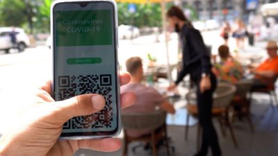 Зеленият паспорт от днес е задължителен в Италия