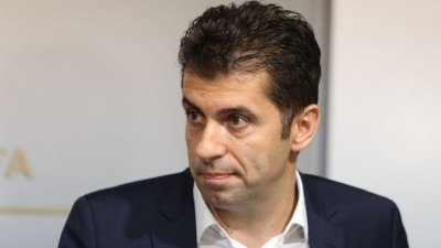 КС отказа да търси още доказателства за К. Петков