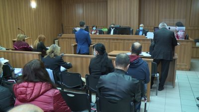 Проговориха двете момчета, оцелели в тежката катастрофа край Кадиево
