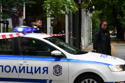 Стрелецът от фризьорския салон бил с ограничителна заповед
