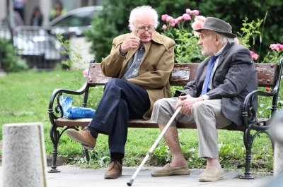 Евростат: Една трета от населението на България е в риск